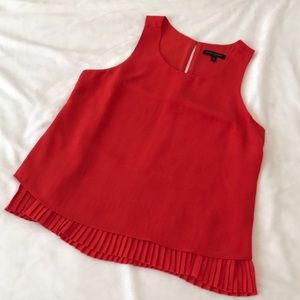 Banana Republic tank with pleated bottom